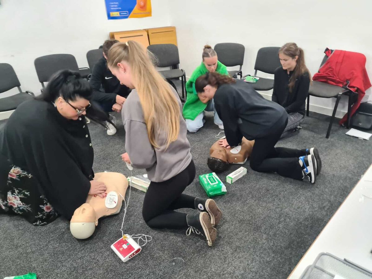 Basic Life Support (BLS) training in Liverpool